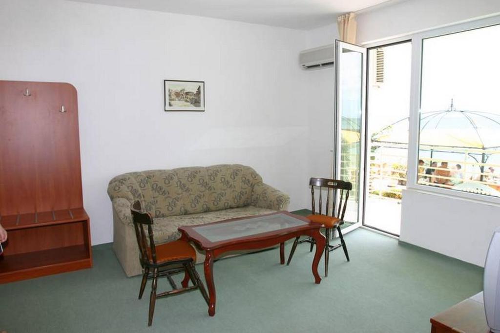 Harmony Beach Family Hotel Neszebar Szoba fotó